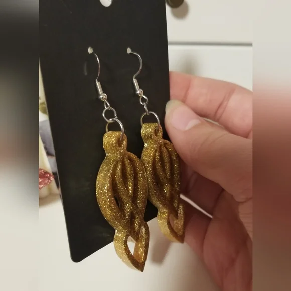 Handmade gold earrings. - Picture 3 of 4